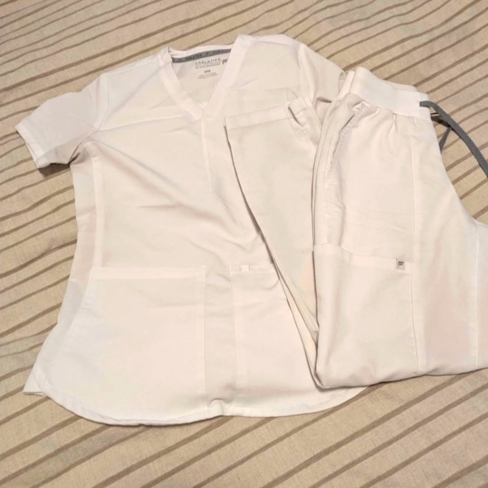 Fabletics Scrubs